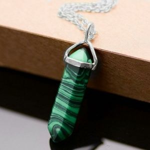 💜💜💜Adorable necklace!